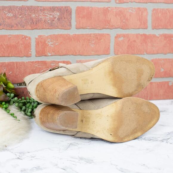 Seychelles Impossible Beige Suede Leather Harness Heeled Ankle Booties Size 10 - Picture 7 of 7